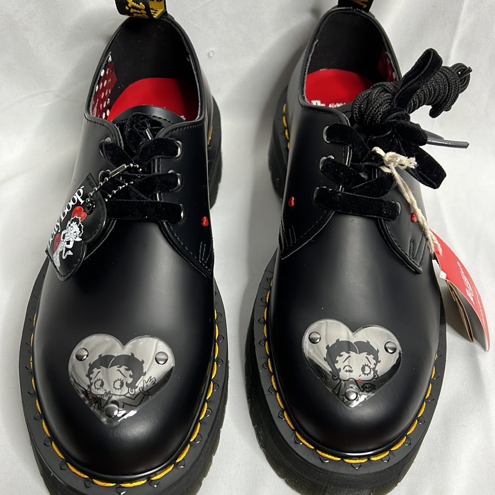 ***SOLD***NWT Dr. Marten Betty Boop Collab Black Leather Platform Shoes - Picture 3 of 11